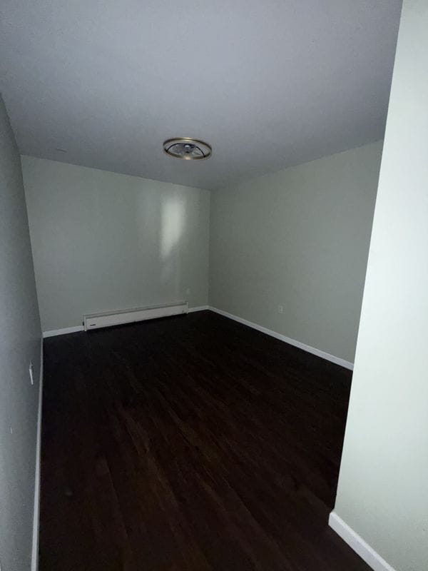 Foto del edificio - 132 E Main St