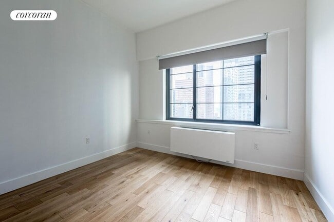 Building Photo - 27-21 44th Dr