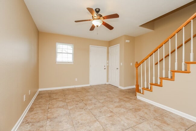 Building Photo - 4080 Nir Shreibman Blvd