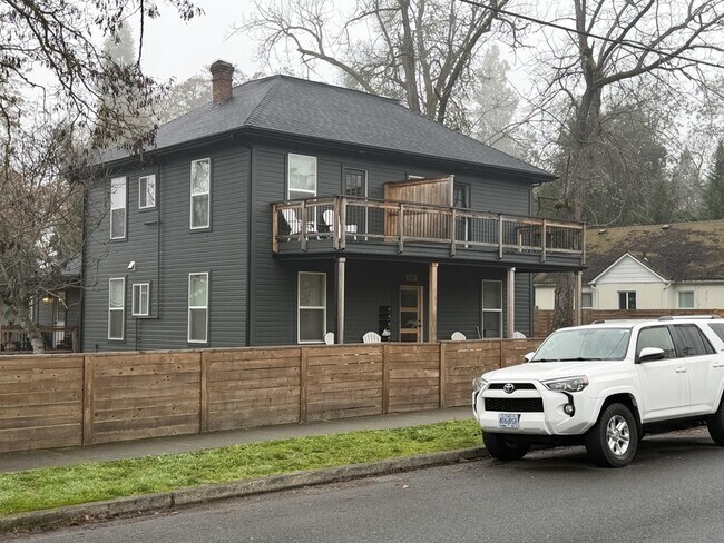 Foto del edificio - 509 NW C St