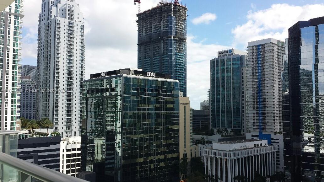 Foto principal - 1300 S Miami Ave