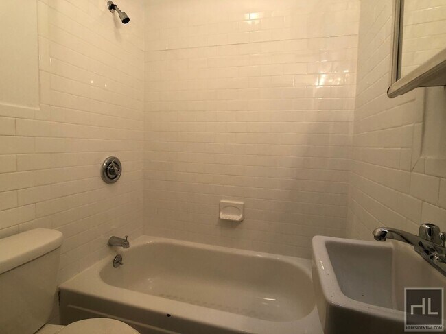 Building Photo - EAST 89TH STREET