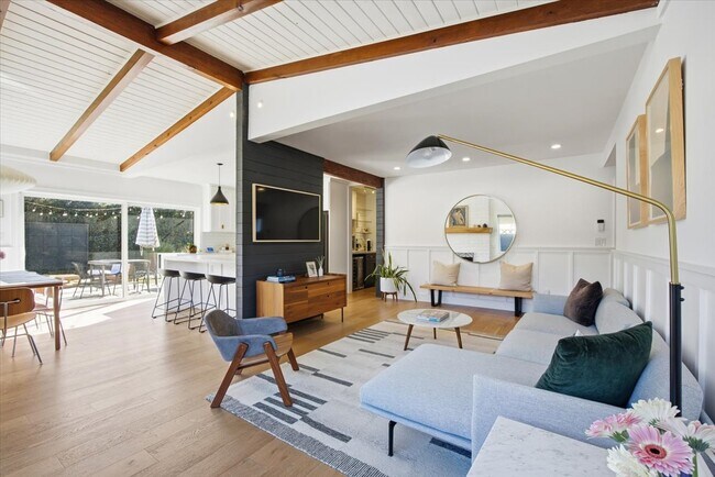 Foto del edificio - 3834 W 147th Pl