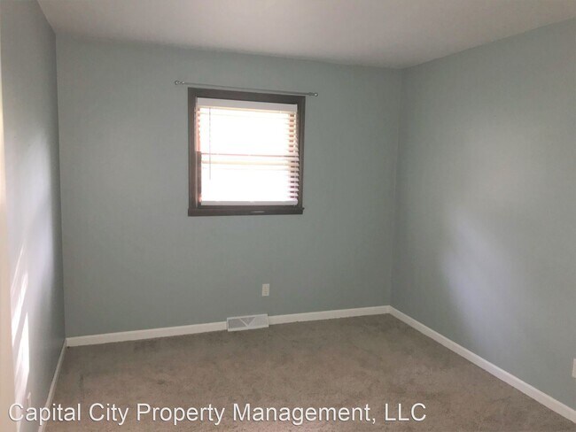 Building Photo - 3 br, 2 bath House - 21 Merlin Drive