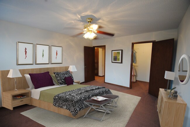 Foto del edificio - Lynwood Pointe