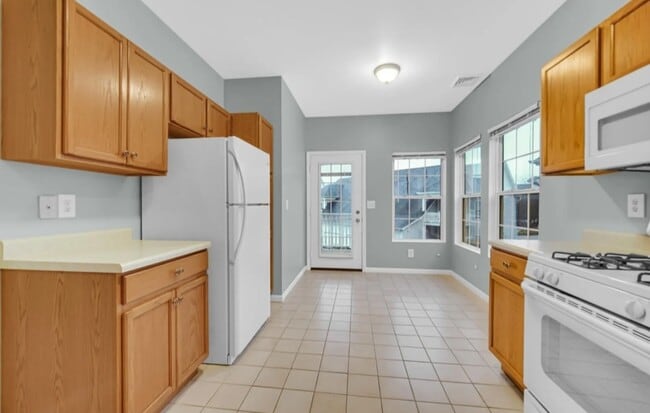 Building Photo - 217 Prestwick Dr