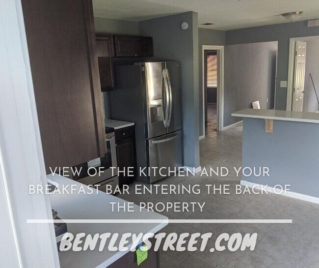 Building Photo - 1032 Bentley St