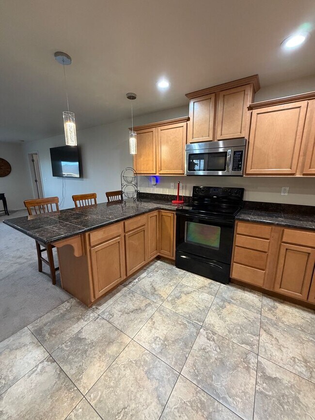 Foto del edificio - Single Family Home available in Quiet neighborhood.