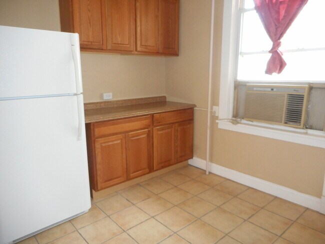 Foto del edificio - 308 W 30th St