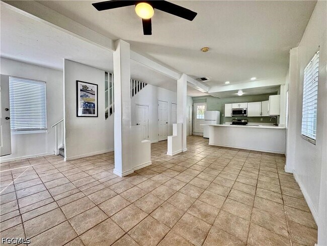 Foto del edificio - 7123 Shannon Blvd