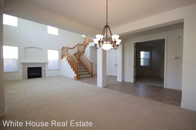 Foto del edificio - 4 br, 3 bath House - 265 E. Wind Dr