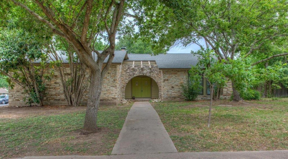 Foto principal - 12800 Powderhorn St