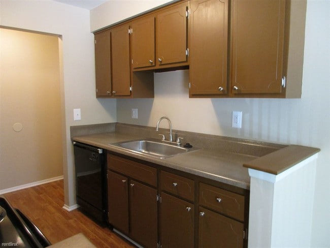 Building Photo - 2 br, 1 bath Apartment - Gibraltar Pointe