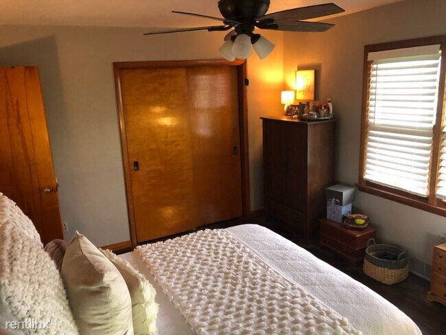 Building Photo - 3 br, 1 bath House - 4761 Route 159