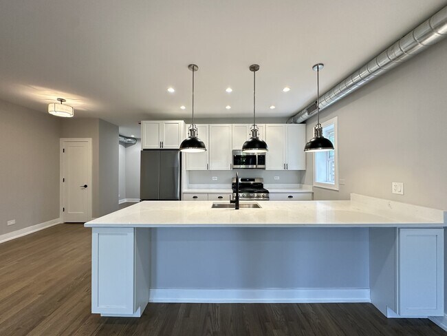 Foto del edificio - 2641 W Carmen Ave