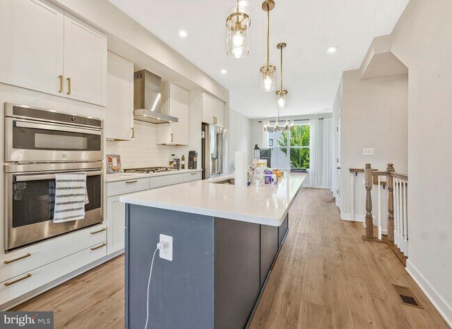 Building Photo - 2820 Dart Dr