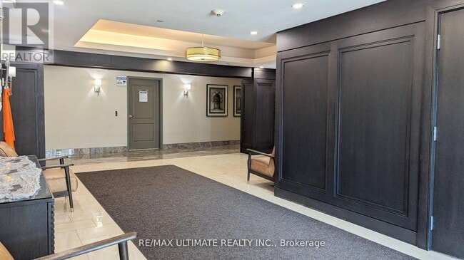Building Photo - 125 Shoreview Pl
