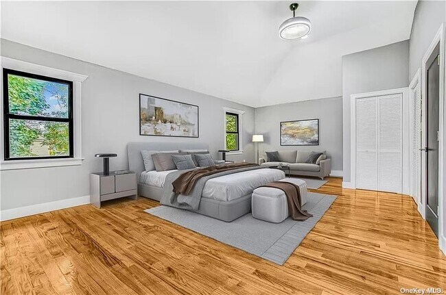 Foto del edificio - 21014 Hollis Ave