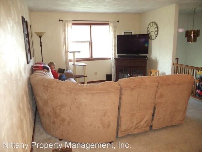 Foto del edificio - 3 br, 2 bath House - 524 West Drive