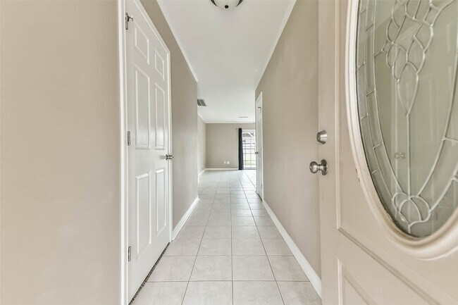 Building Photo - 10906 Sageorchard Ln