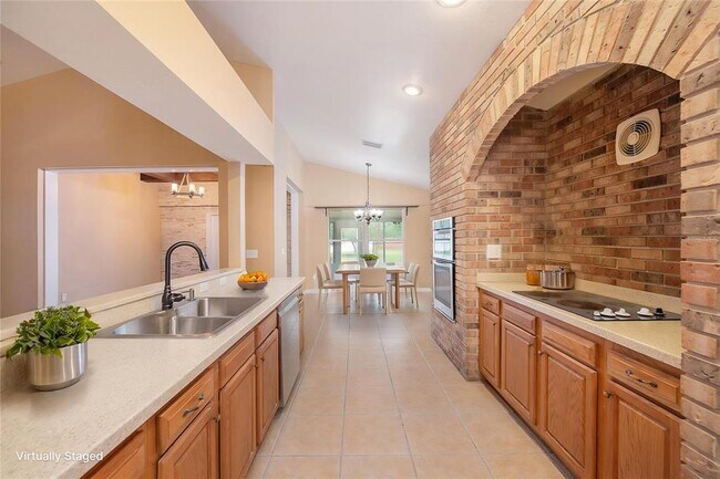 Building Photo - 6711 Thackston Dr