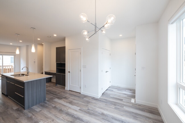 Building Photo - 15010-15094 94 Ave NW