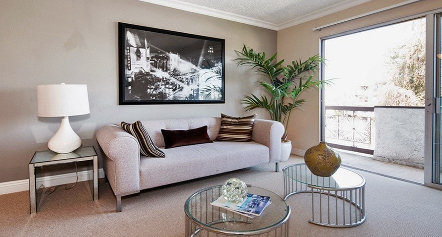 Building Photo - 249 S La Fayette Park Pl
