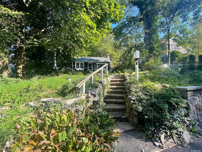 Building Photo - 65 Hollow Rd