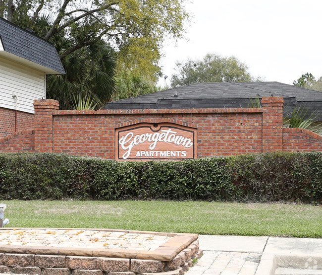 Georgetown Apartments - Georgetown