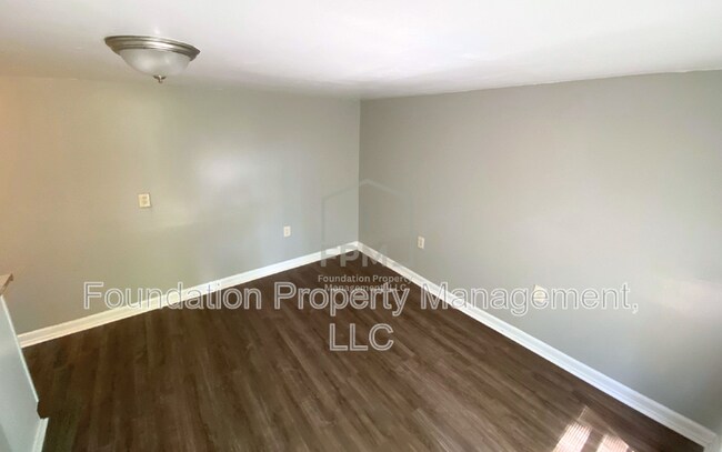 Foto del edificio - 3468 Bowen Ave