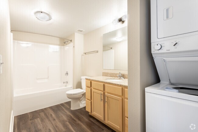 1HAB,1BA,687SF - Liberty - The Lasalle Apartments