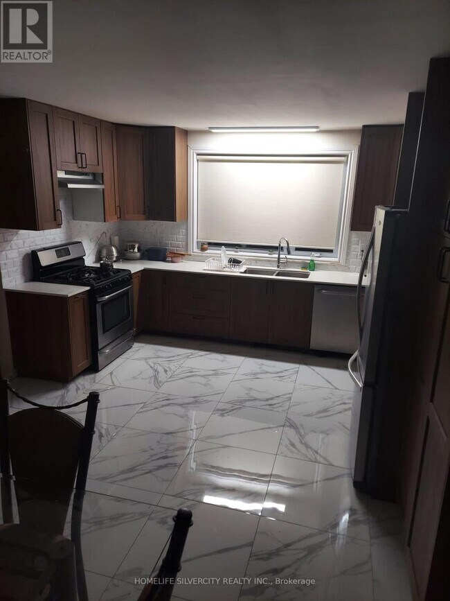 Photo du bâtiment - 10263 Goreway Dr
