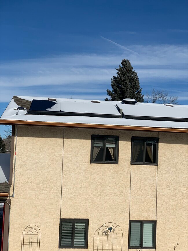 6 solar panels should generate all electricity - 5261 S Carefree Cir