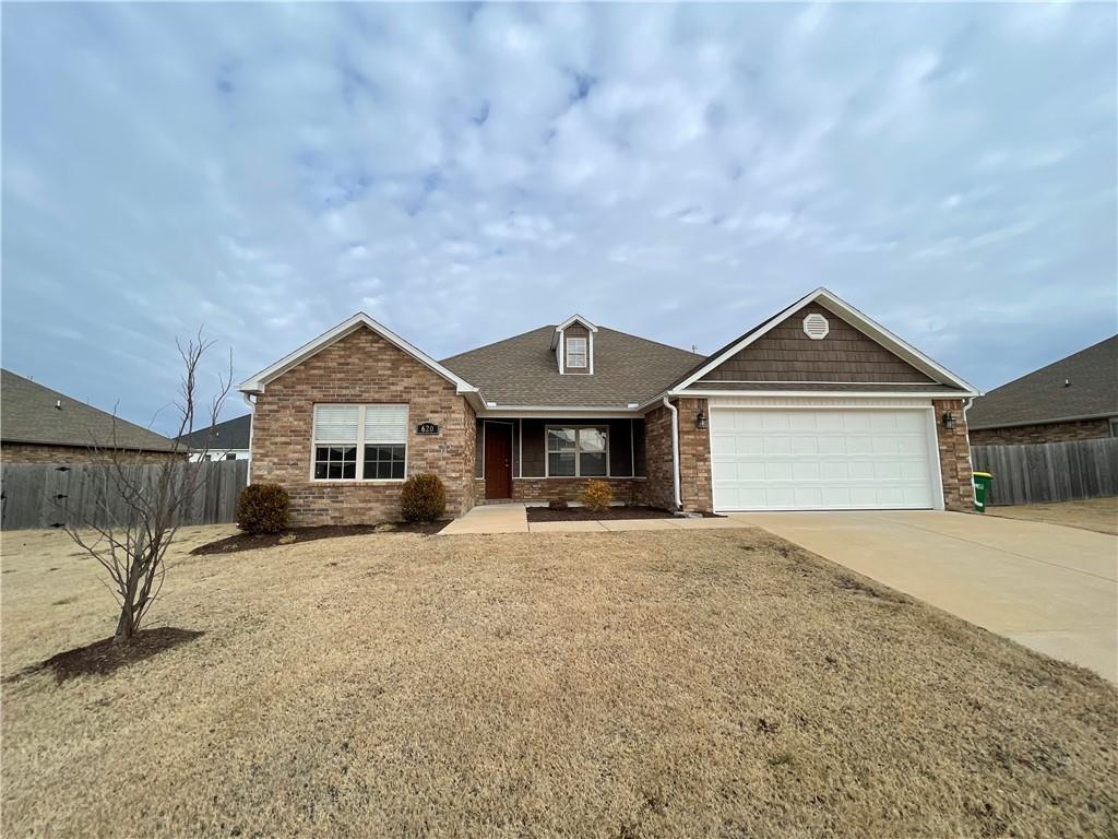 620 Lasso Ln, Centerton, AR 72719 House for Rent in Centerton, AR
