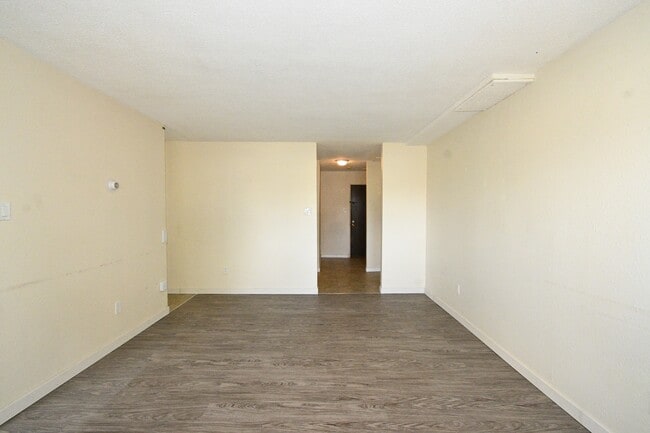 Building Photo - 4280 Quentin Ave