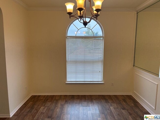 Building Photo - 315 Crowfoot Dr