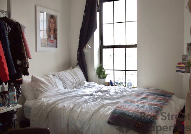 Foto del edificio - 418 Melrose St