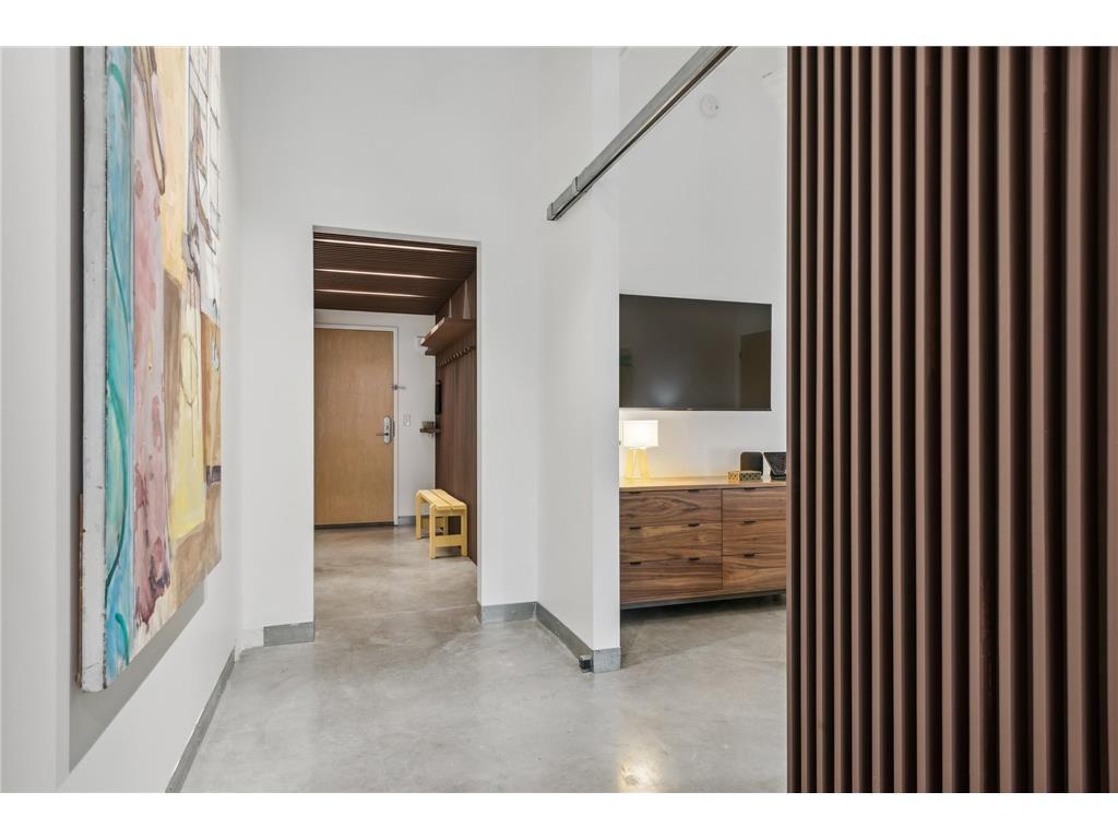 Primary Photo - 250 Park Ave
