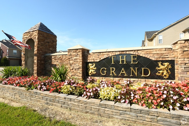 Building Photo - The Grand
