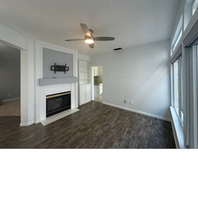 Foto del edificio - 122 Lakeridge Ln