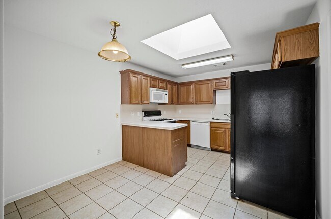 Building Photo - 26115 Cypresswood Dr