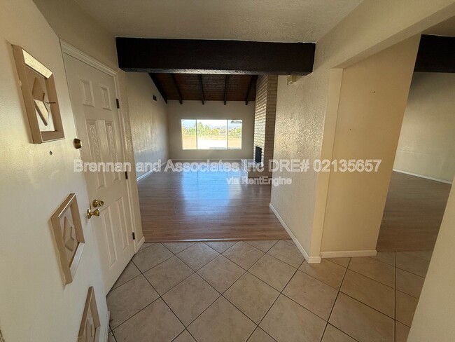 Foto del edificio - 5421 Horse Ridge Way