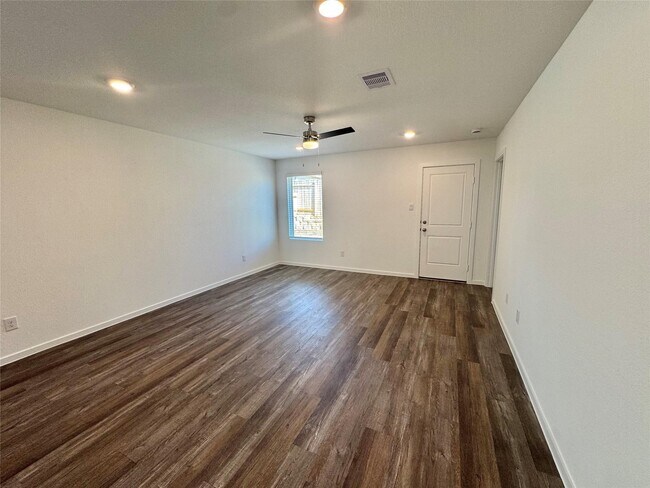Building Photo - 40821 Hawthorne Glades St