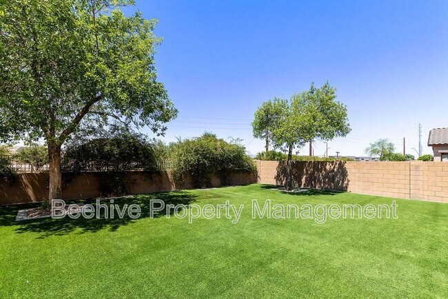 Foto del edificio - 22282 E Pickett Ct