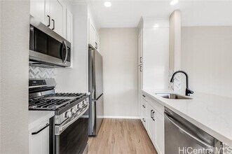 Building Photo - 91-284-284 Hanapouli Cir