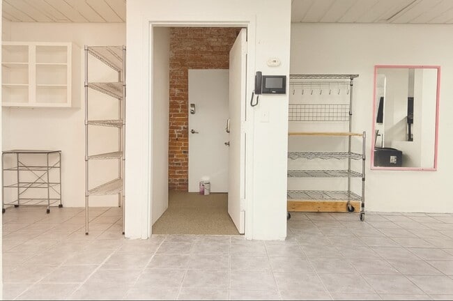 Building Photo - 101 Court St