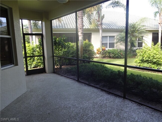 Building Photo - 755 Vistana Cir