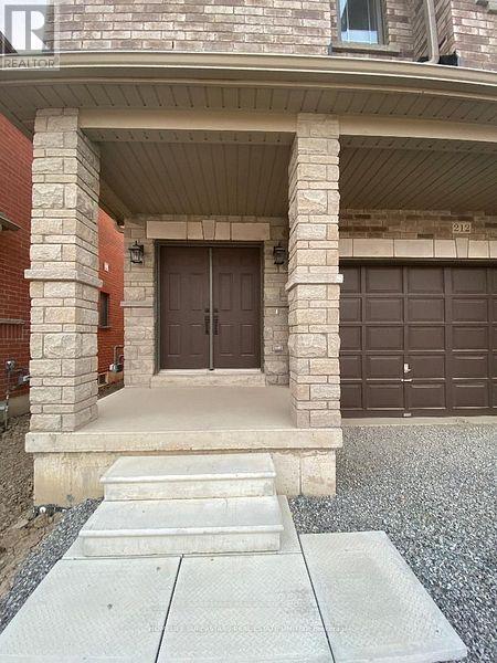 Building Photo - 212 Palace St