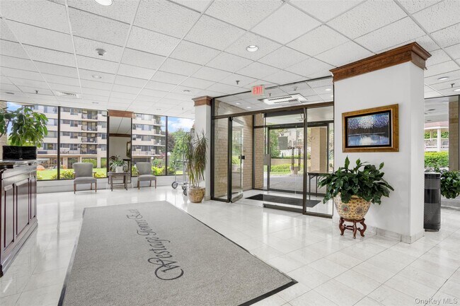 Building Photo - 25 Rockledge Ave