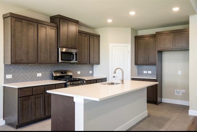 Foto del edificio - 2304 Spring Side Dr